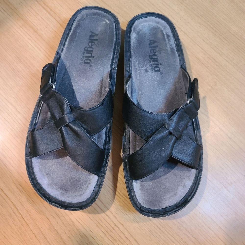 Alegria black criss cross sandals 40/9.5